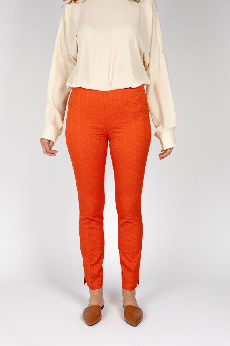 Pantaloni jacquard a fiore colore arancio da donna linea stretta - P19614T - 1