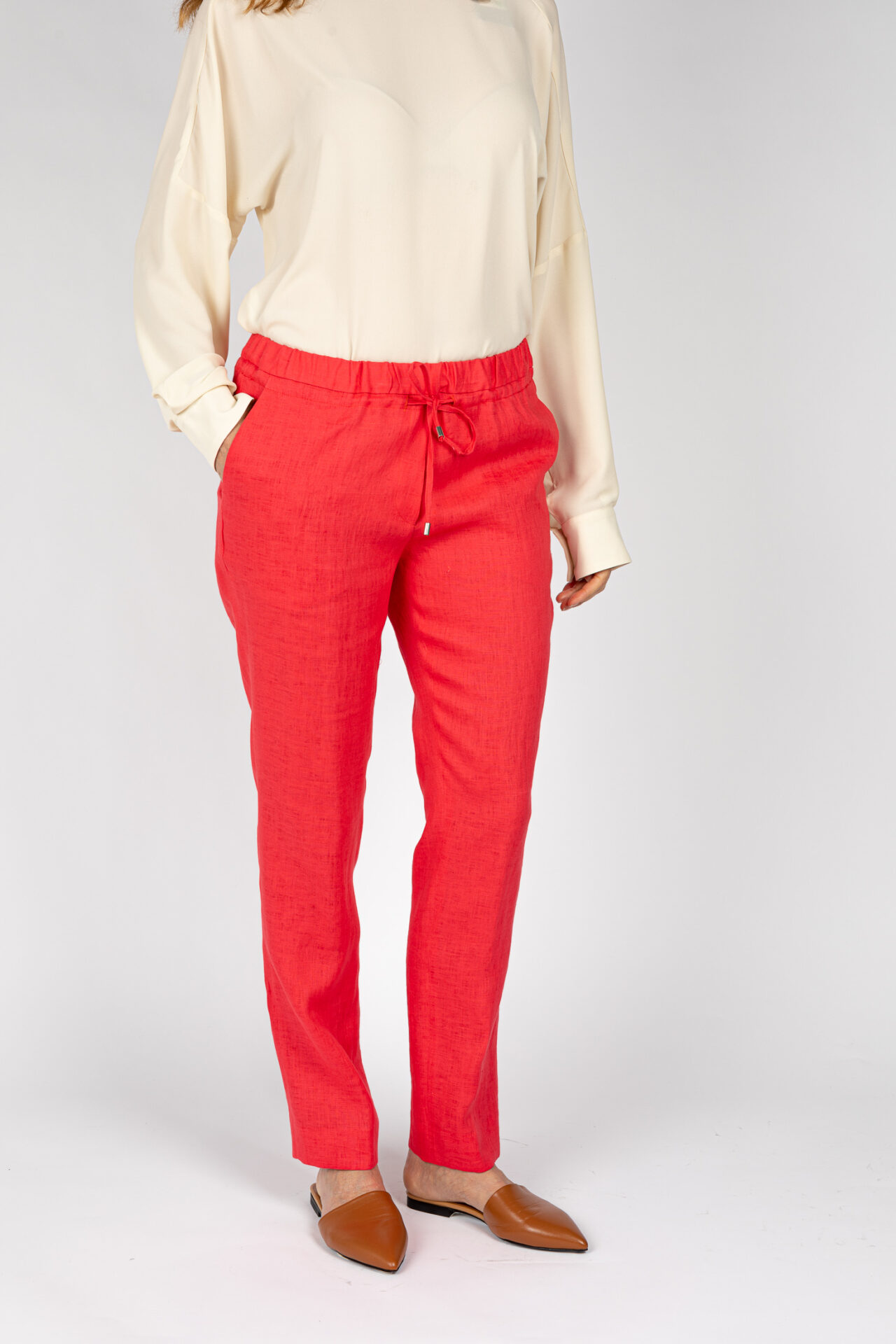 Pantaloni linea morbida, da donna in colore corallo P19667R - 2