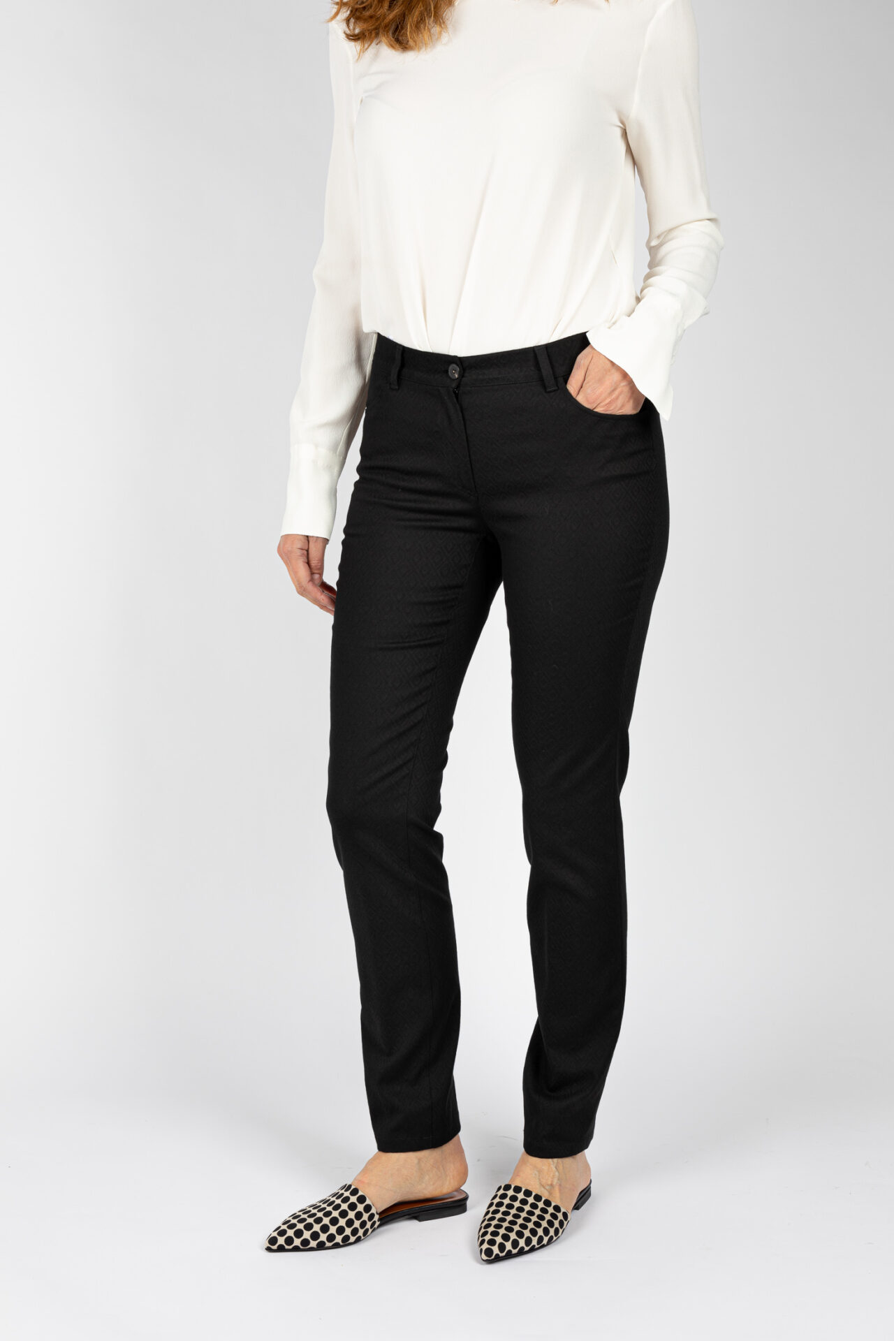 Pantaloni modello Jeans gamba regolare colore nero da donna P19630T57 - 3