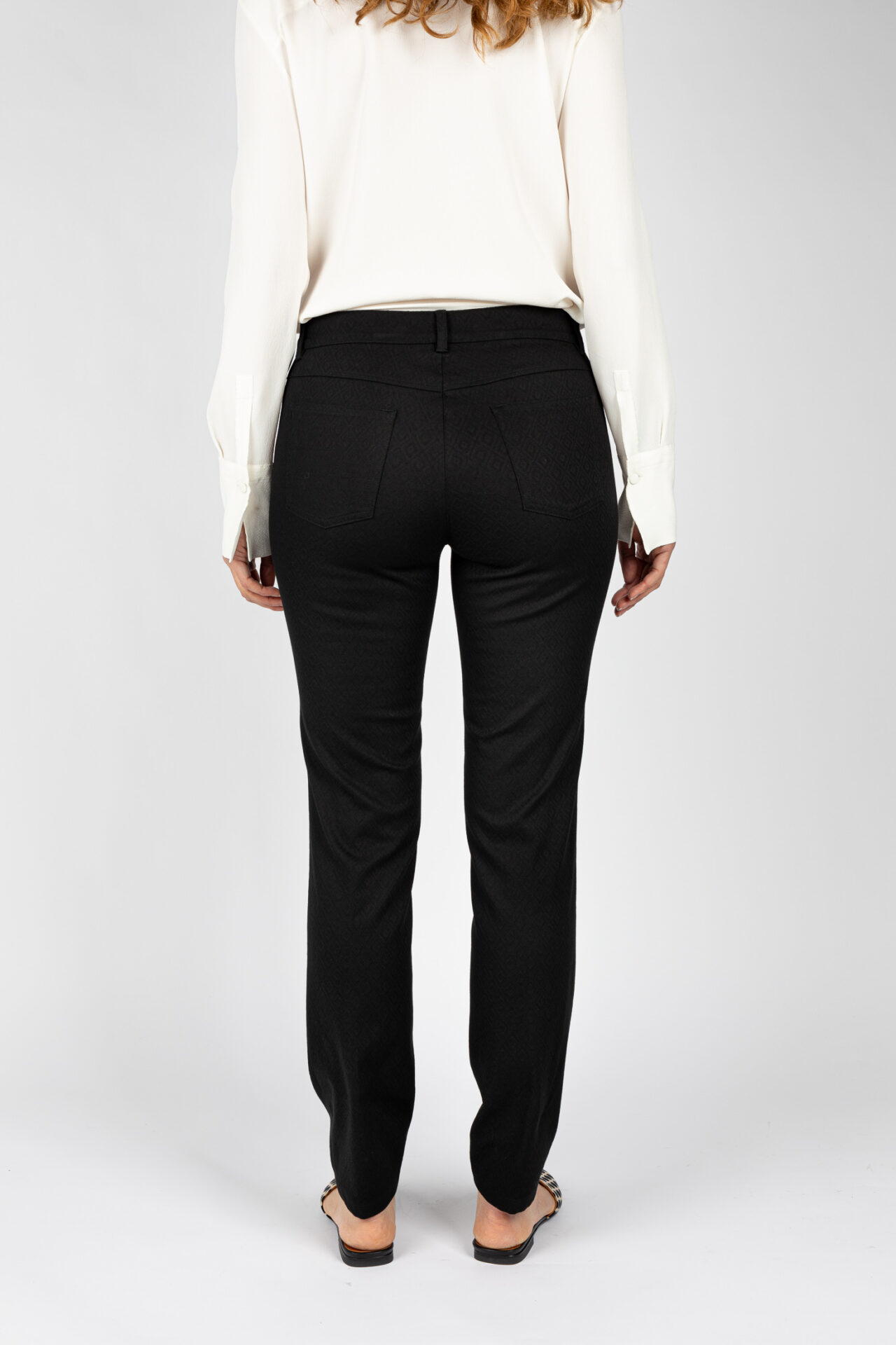 Pantaloni modello Jeans gamba regolare colore nero da donna P19630T57 - 4