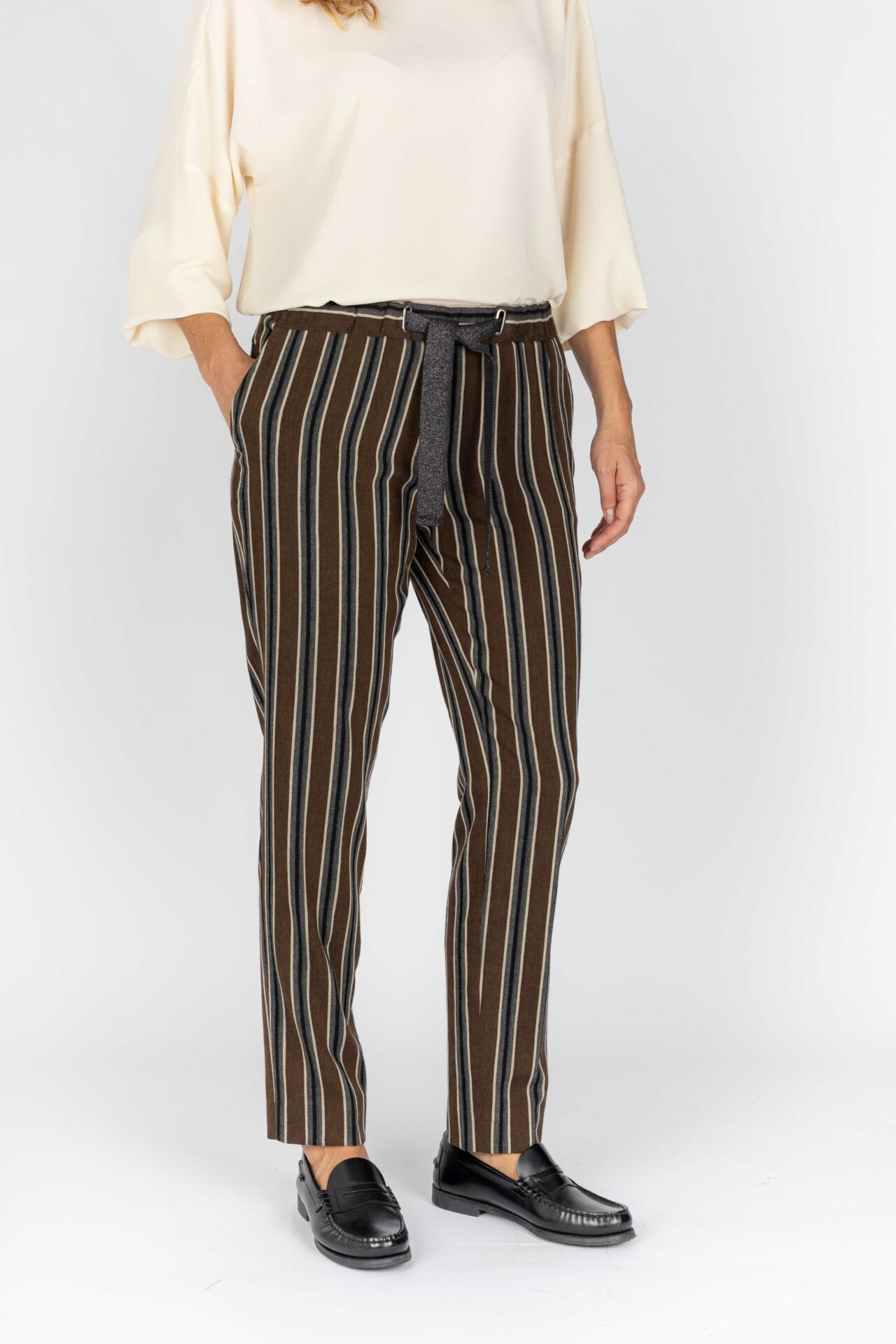 Pantaloni linea morbida colore cacao-grigio da donna
