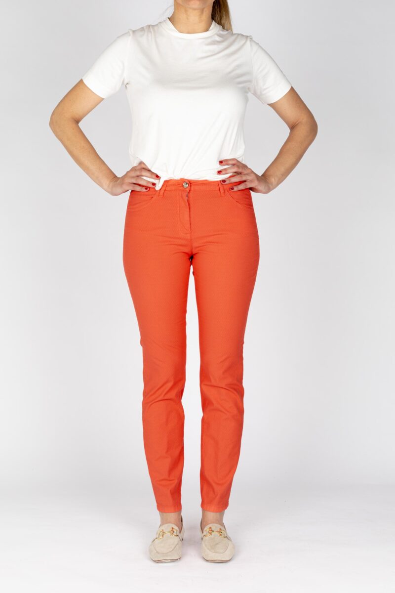 Pantaloni jeans colore corallo tessuto cotone armaturato