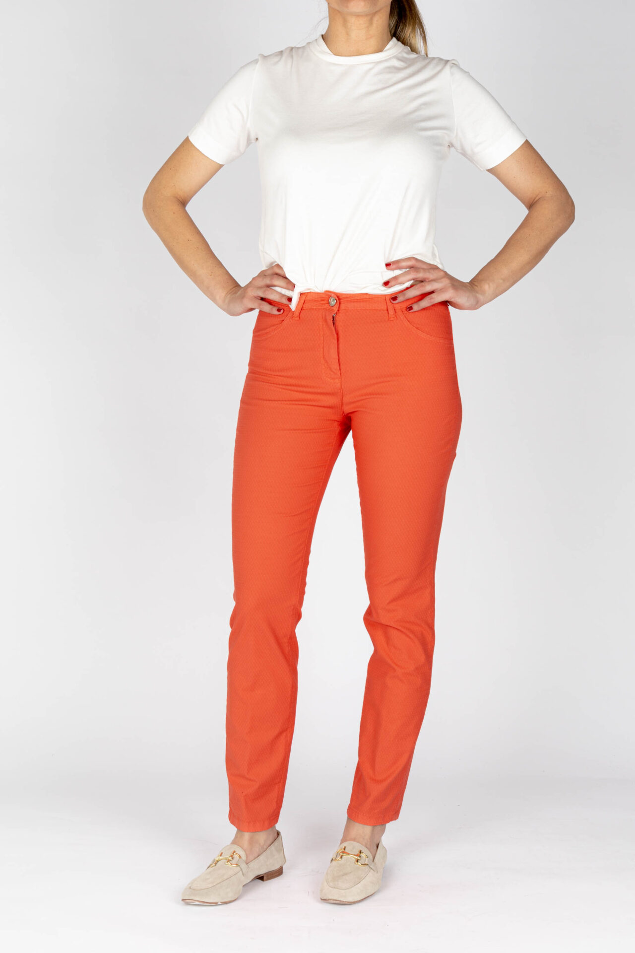 Pantaloni jeans colore corallo tessuto cotone armaturato